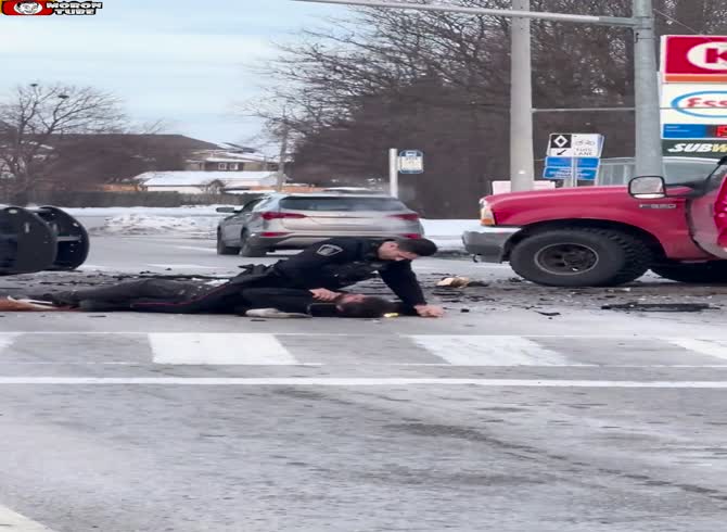 Video :This arrest could not be more crazy!